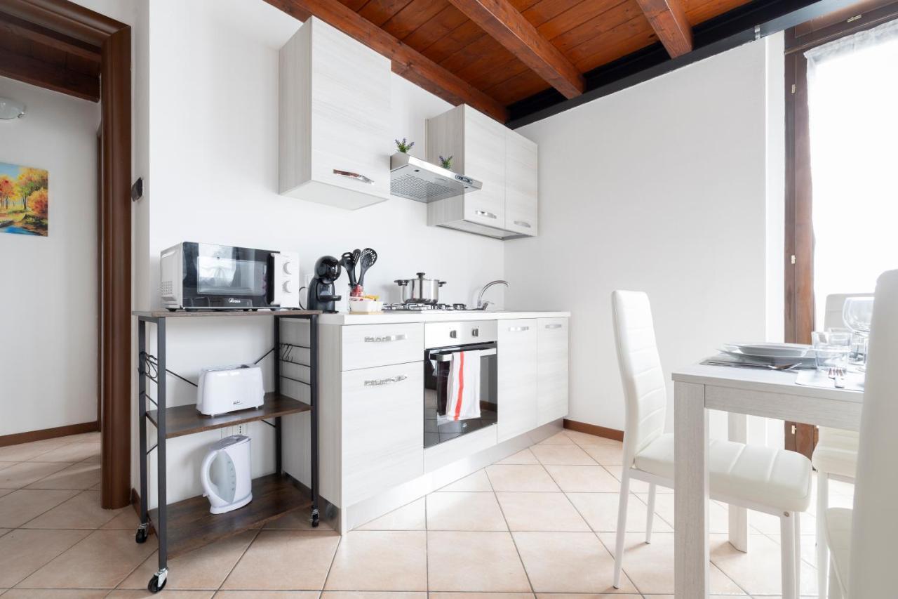 10' Da Malpensa & 1' Dalla Stazione TreniShuttle Apartment Somma Lombardo Ngoại thất bức ảnh