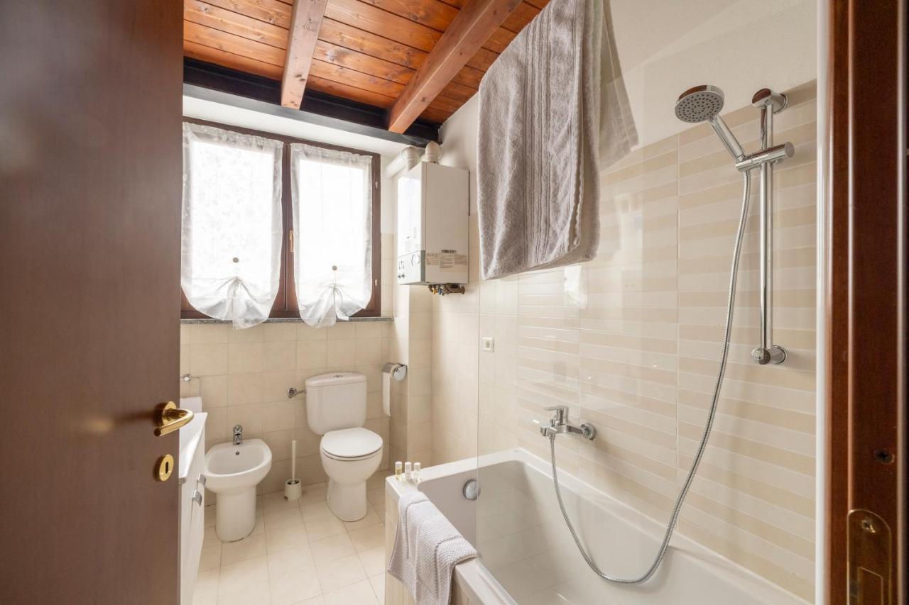 10' Da Malpensa & 1' Dalla Stazione TreniShuttle Apartment Somma Lombardo Ngoại thất bức ảnh